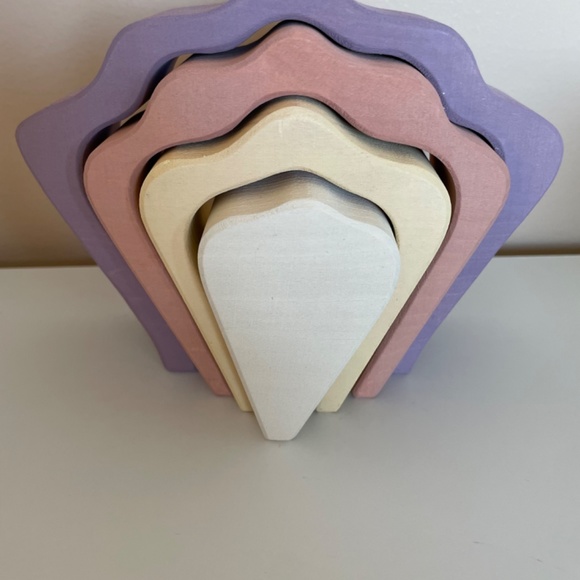 Raduga Grez Sea Shell Stacker toy - Picture 3 of 6